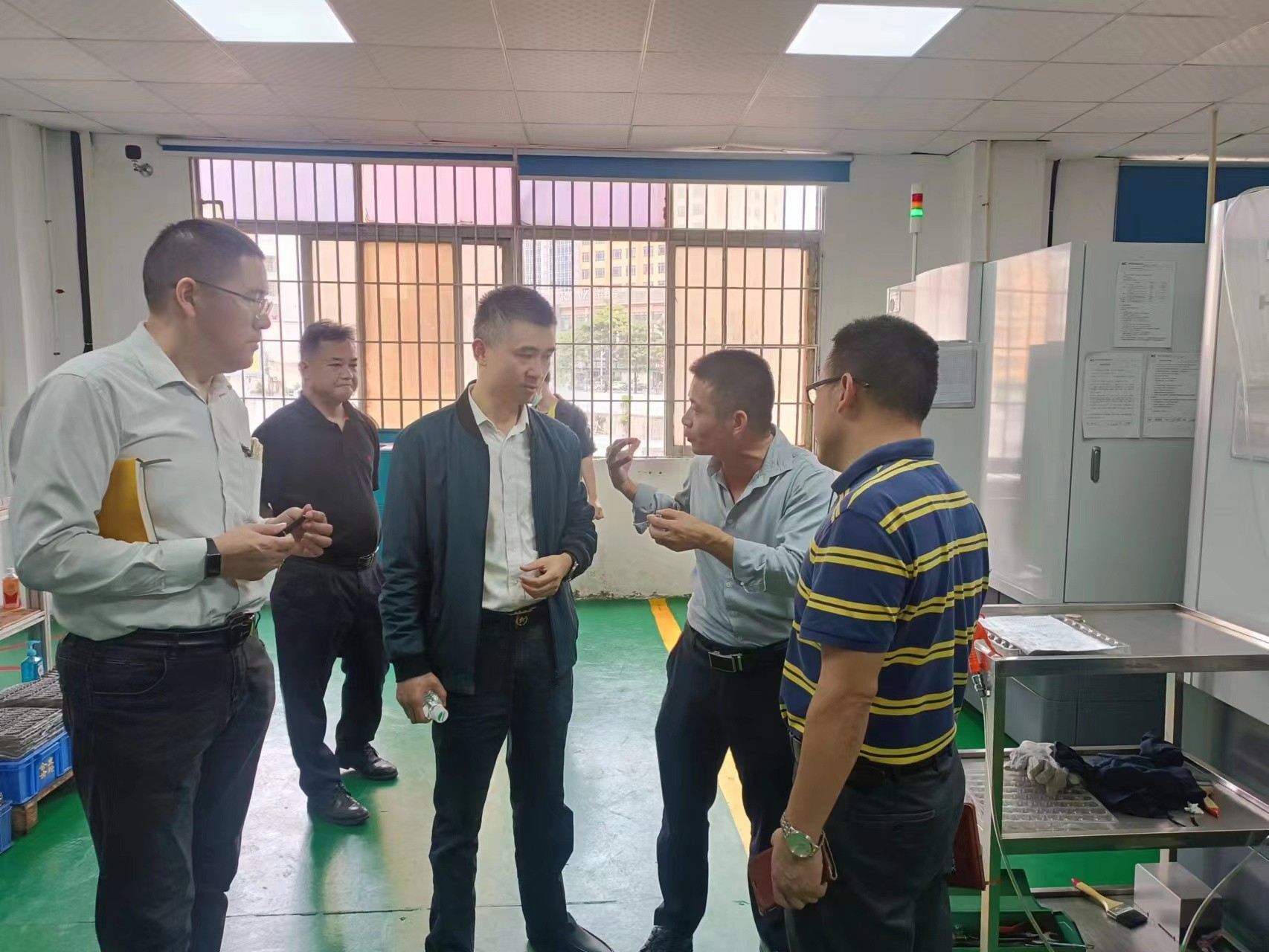 熱烈歡迎區(qū)政府領(lǐng)導帶隊走訪企業(yè)，鼓勵數(shù)字化轉(zhuǎn)型！